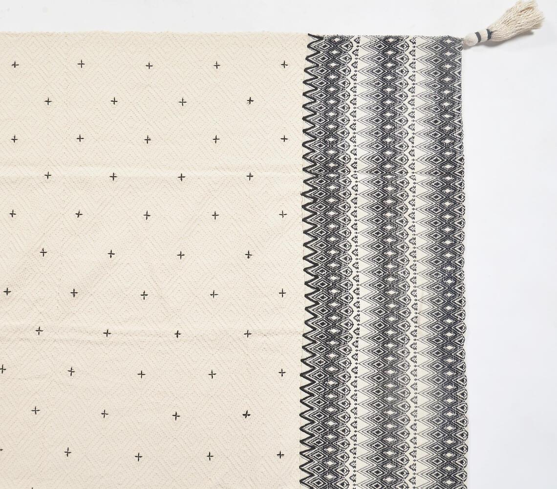 Handwoven Cotton Monochrome Geometric Tasseled Throw - GAAIA