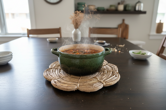 Handmade Banana Straw Trivet | Eco-Friendly Heat Resistant Pot Mat | Natural Kitchen & Dining Decor (Set of 4)