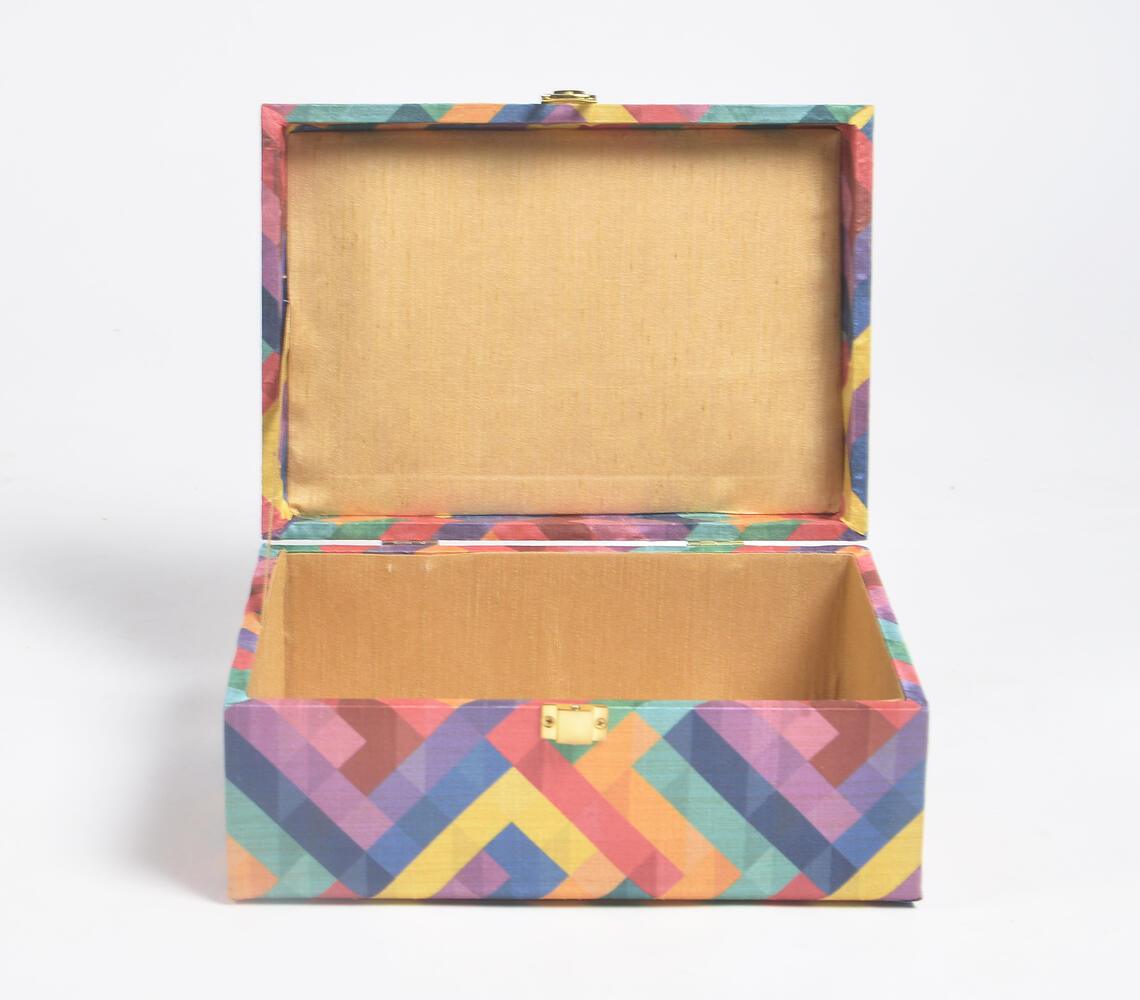 Chevron Shift Tussar Silk Jewelry Box - GAAIA