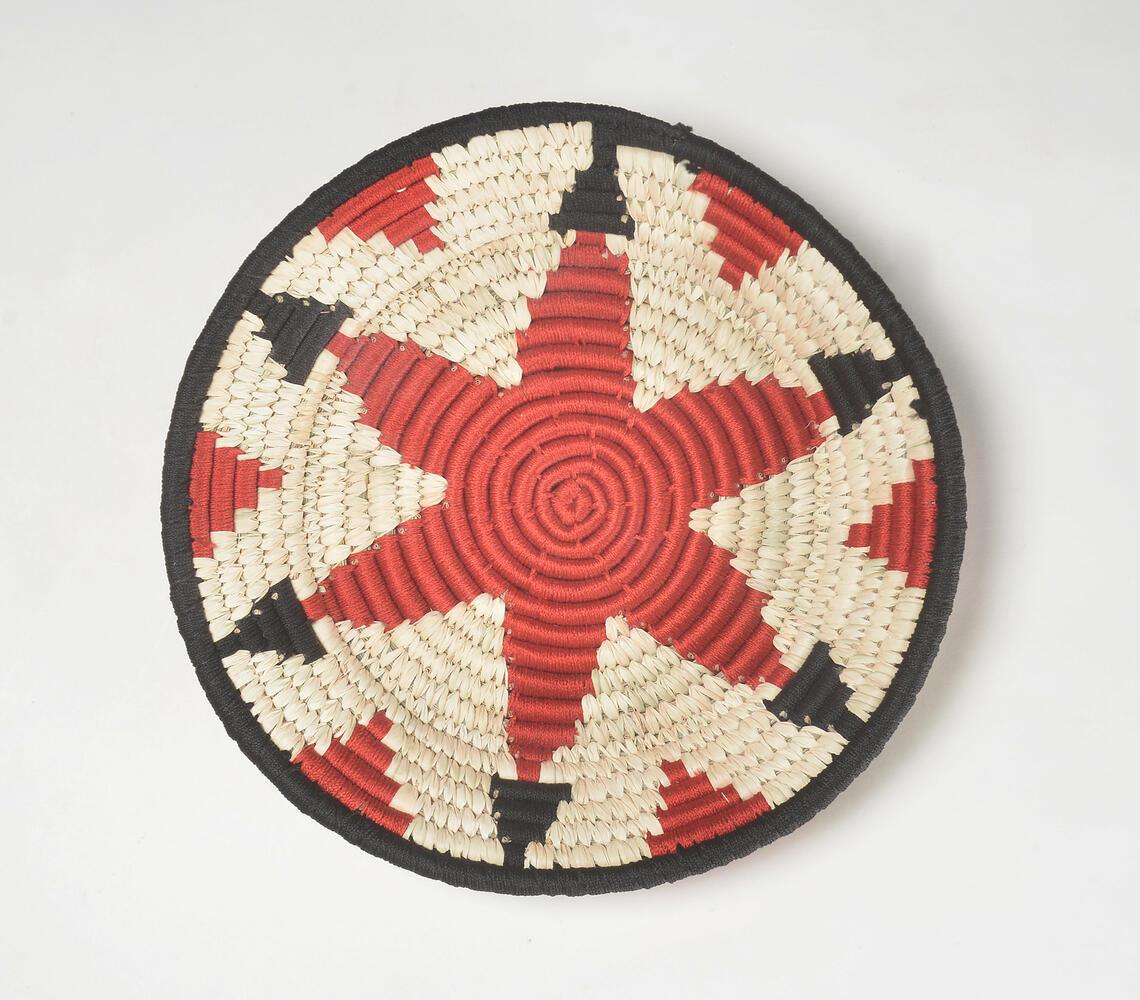 Handwoven Tribal Star Round Wall Plate - GAAIA