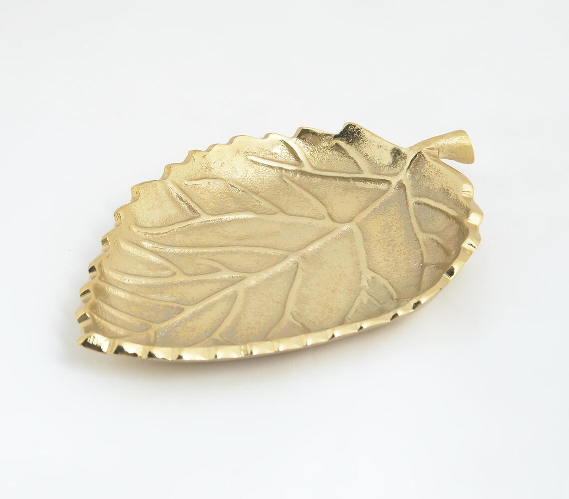 Sand Cast Aluminium Betel Leaf Tray - GAAIA