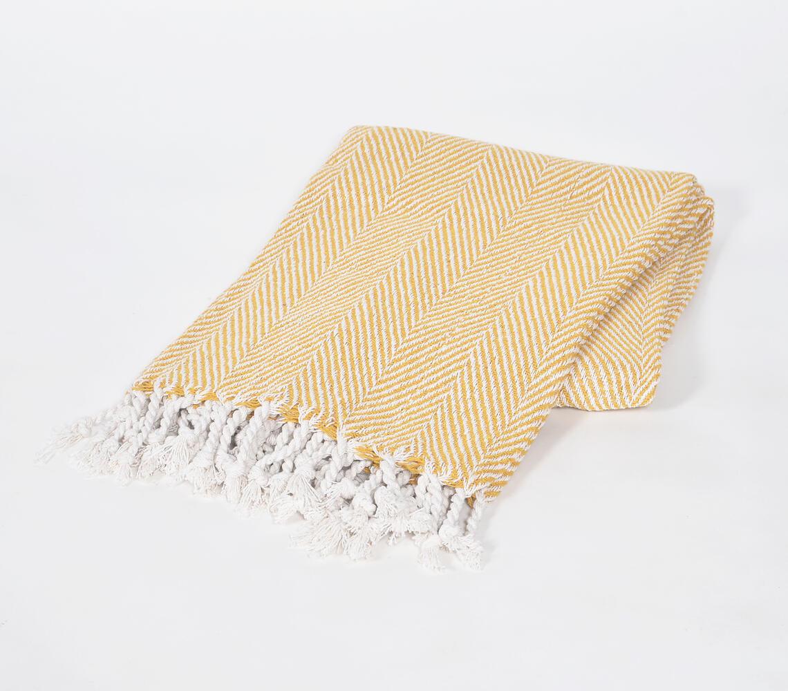 Yarn-Dyed Cotton Honey Chevron Tasseled Throw - GAAIA