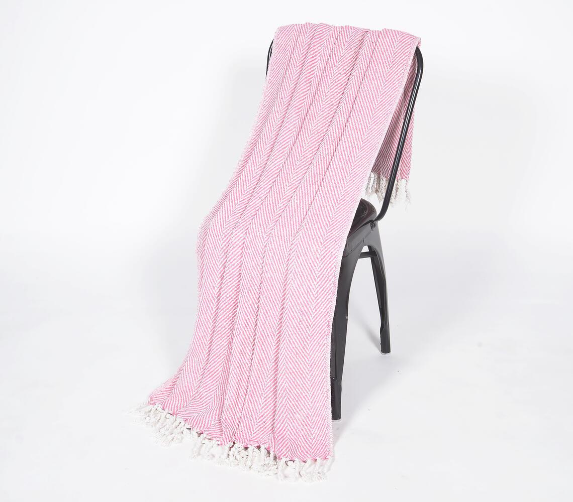 Yarn-Dyed Cotton Pink Chevron Tasseled Throw - GAAIA