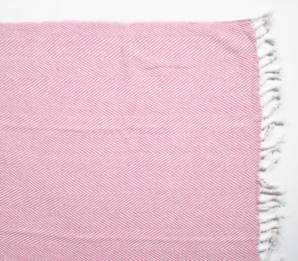 Yarn-Dyed Cotton Pink Chevron Tasseled Throw - GAAIA